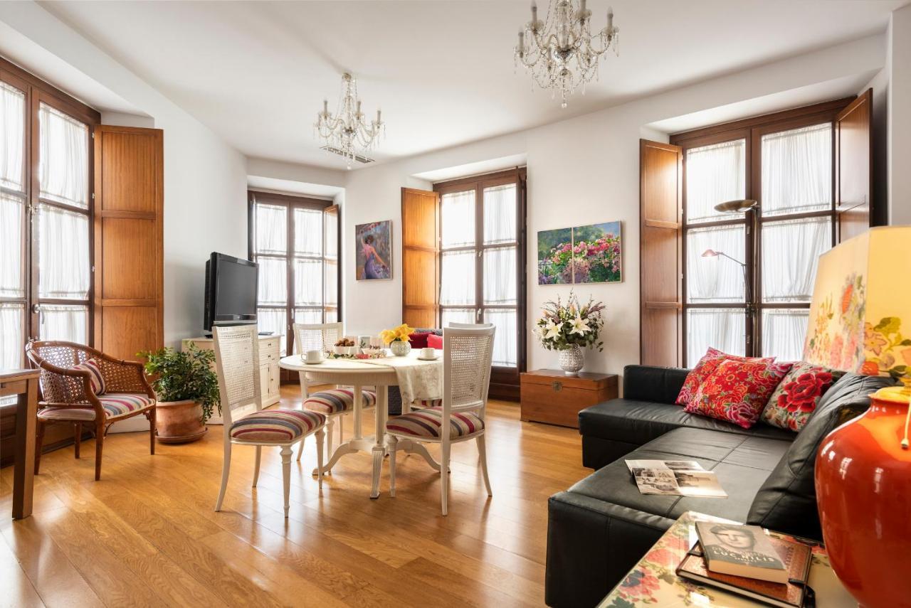 Cathedral Apartment, First Floor 세비야 외부 사진